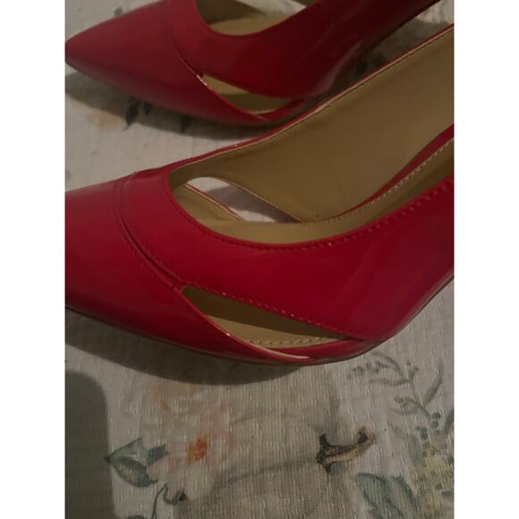 Michael Kors Keke Women's Red Patent Leather Stiletto Pumps Size 9.5 - Picture 2 of 12